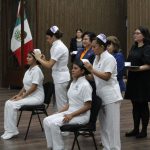 Futuras Enfermeras de la Universidad de las Mujeres Reciben Cofias en Emotiva Ceremonia