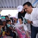Celebra Luis Nava Día del Niño en La Barreta