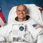 Astronauta de la NASA Anil Menon ofrecerá entrevistas virtuales previas a su lanzamiento al espacio