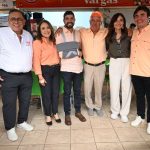 🏪 Armando Rivera y Laura Ballesteros escuchan demandas en el mercado de Santa Rosa Jáuregui
