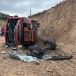 🚨 Un trabajador muerto y 20 lesionados en accidente de camión de personal de la obra del tren México-Querétaro
