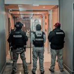 🚨 Fiscalía realiza siete cateos por fraude en venta de terrenos en Querétaro