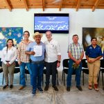 Entrega Marco Del Prete apoyos a ejidatarios