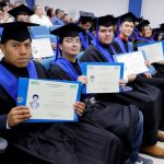 Reciben egresadas y egresados de la UTC sus títulos profesionales